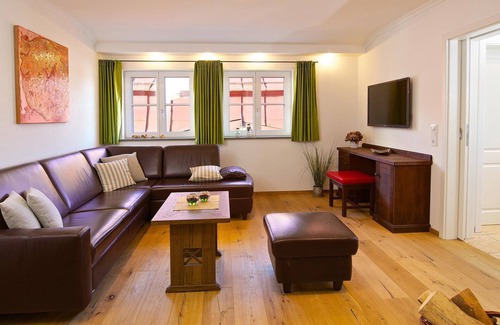 Oberstaufen Apartment | Die Ferienwohnung Alpenblick Erreichen Sie im Dachgeschoss Mühelos mit dem Moder