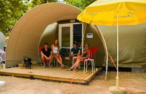 Souillac House | Die kleine Burg 6 Personen