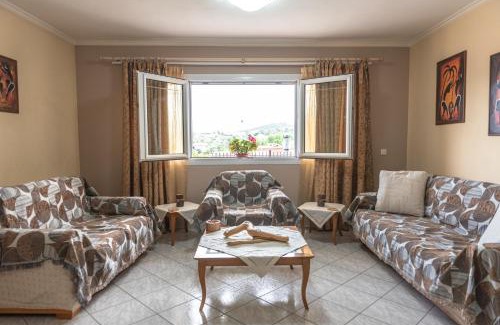 Karpenisi Apartment | Dimitri's Mountain House