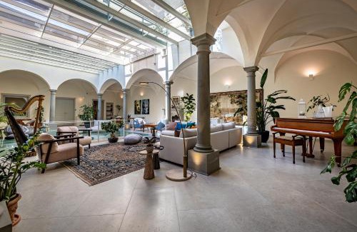 Duomo Apartment | Dimora Collection - Le Corti - Boutique Luxury Suites in a Restored 13th Century Convent, with Sauna and Gym