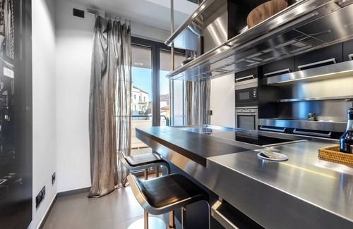 Alba Apartment | Dimora Einaudi - Two Bedroom Apartment, Sleeps 4