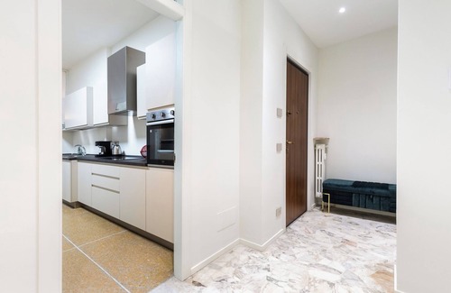 Alba Apartment | Dimora San Teobaldo - Two Bedroom Apartment, Sleeps 4