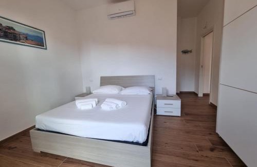 Tellaro Apartment | Dina's Home
