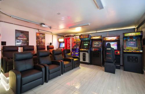 Southwest Anaheim House | Dino Disneyland: Arcade, Playground & More!