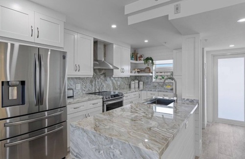 Highland Beach Condo | Direct BEACHFRONT Condo on the OCEAN
