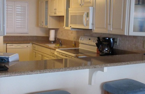 Daytona Beach Shores Condo | DIRECT OCEANFRONT 2B/2B ON THE NO DRIVE BEACH GATED GARAGE