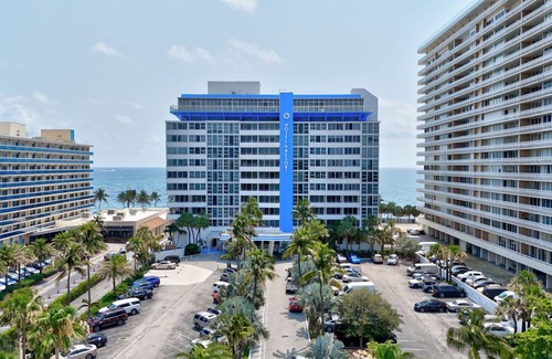 Bermuda Riviera Apartment | Direct Ocean Front Room