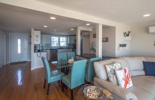 North Truro Condo | Direct Ocean Front Oasis - SLEEPS 6! VERY SPACIOUS! 25x30 ft EXCLUSIVE USE DECK