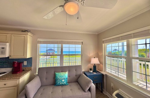Atlantic Beach Apartment | Direct Oceanfront and Sunset View with Pool and Wifi in brilliant Atlantic Beach