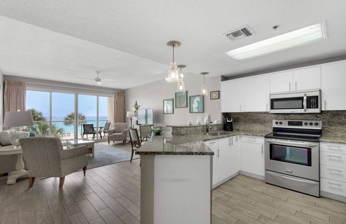 Destin Condo | DIRECT OCEANFRONT! Beach chairs and umbrella included through Oct 31, 2025!