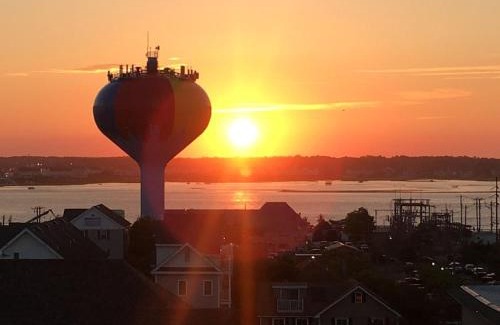 Ocean City Apartment | Direct Oceanfront Boardwalk One Studio with kitchen