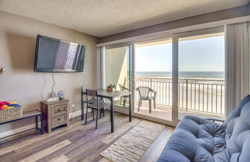 Daytona Beach Apartment | Direct Oceanfront! Daytona Beach Gem with Balcony
