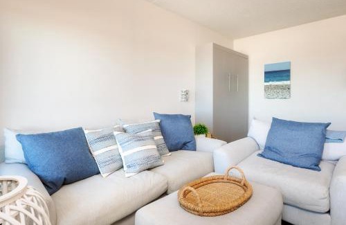 Hampton Apartment | Direct Oceanfront Studio Suite!