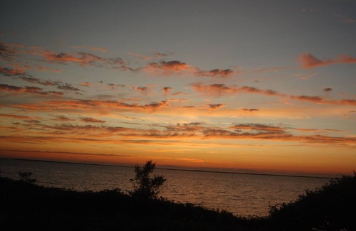 Pocomo House | Direct Waterfront (Wauwinet Harbor) 2 Bedroom Cottage (2006)