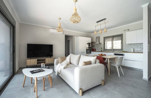 Lefkas Villa | Disabled-friendly luxury villa with pool near Lefkada's best beaches