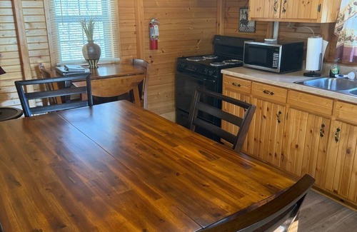 Mammoth Cave Cabin | Disc Golf at Mammoth Cave, Houck design 18 hole course, 2 bedroom cabin