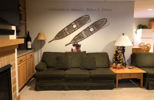 Boyne Falls Condo | Disciples Ridge @ Boyne Mt. Steps From Slopes, 1 Bedroom Lower Unit
