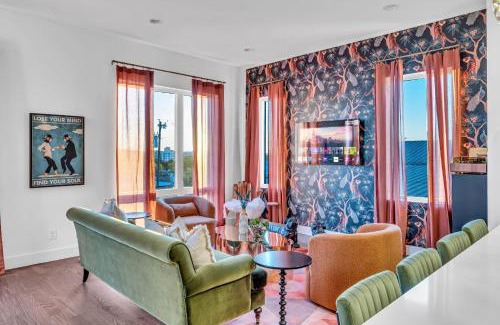Katie Hill Neighborhood House | Disco Themed Hot Tub & Rooftop Decks in Nashville