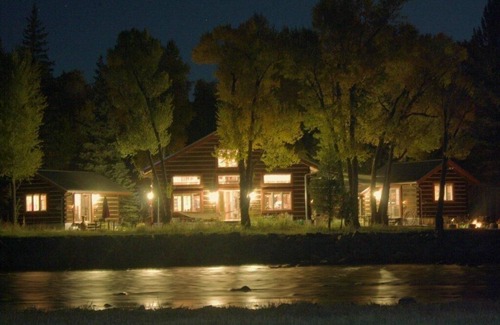South Fork Cabin | Discount Golf, Free Kayaking, Rafting and Snowshoeing