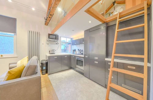 St Albans Apartment | Discount|Relocation|WiFi|Sleeps3