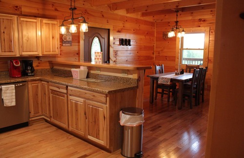 Sevierville House | DISCOUNTED RATES! 4 bed - 4 bath Luxury Cabin, Panoramic Views, Theater Room!