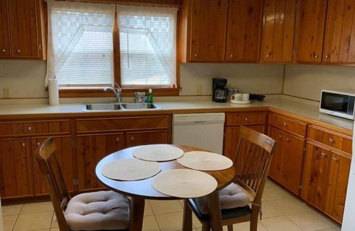 Elizabeth City House | Discounts Avail. Cozy 2 LVNG RM, Baths, Patios.