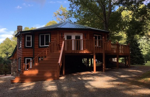 Sparta House | Discounts available for extended stays.