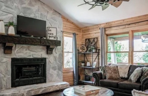 Ellijay Cottage | Discounts thru March!!!