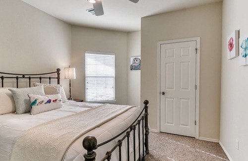Edmond House | Discover Comfort and Convenience in Edmond!
