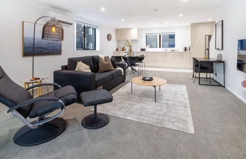 Christchurch City Centre House | Discover Elegance - New central Haven. 3 bedroom