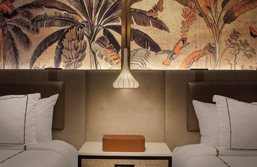 Kahului Hotel | Discover Maui’s Spirit! Outdoor Pool, 3 Pet-friendly Units