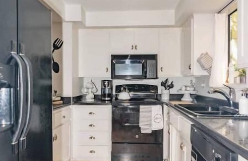 Medford House | Discover Medford charm near Hospital, park, shopping, recreation 2 bdrm & bath