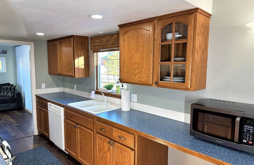 St. Maries House | Discover St. Maries charm in our spacious 3-bedroom retreat