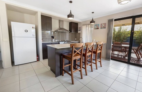 Paynesville House | Discover the balance of convenience and tranquility at Shiloh House