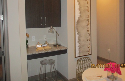 Atlantic Station Area Condo | Discover the best of Atlanta with views overlooking the Midtown area.