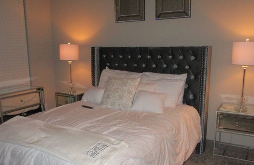 Atlantic Station Area Condo | Discover the best of Atlanta with views overlooking the Midtown area.