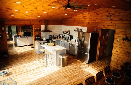 Roscoe Cabin | Discover The Hidden Pond