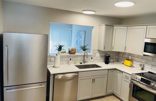 Noblesville House | Discover Your Perfect Retreat: Experience the Comfort of a Home Away From Home