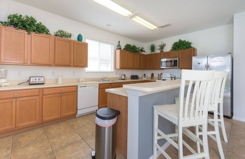 Highgate Park House | Disney Retreat | 5BR Villa w/Pool, Spa, Game Room & No Rear Neighbors