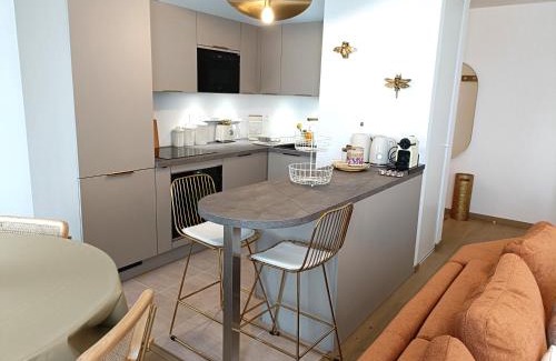 Chessy Apartment | Disney T3 LUXE neuf 6P 2 ch 2 salle de bain parking privé en sous sol lit bébé C105