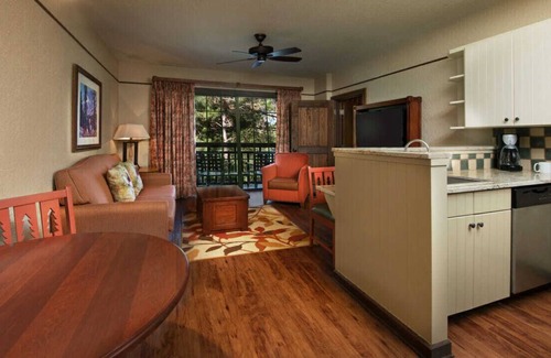 Bay Lake Villa | Disney World Wilderness Lodge 2 Bedroom Deluxe Villa at the Boulder Ridge Resort