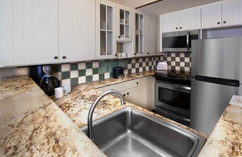 Bay Lake Villa | Disney World Wilderness Lodge 2 Bedroom Deluxe Villa at the Boulder Ridge Resort