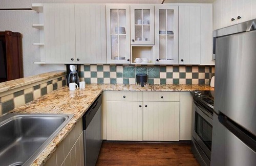 Bay Lake Villa | Disney World Wilderness Lodge 2 Bedroom Deluxe Villa at the Boulder Ridge Resort