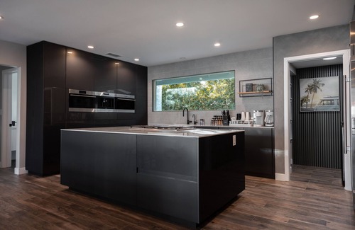 Southwest Anaheim House | DisneyFun Pool Hot Tub 5 bedroom EV Charger