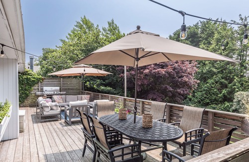 Montauk House | Ditch Plains Retreat, Surfer's Paradise, Walk To The Beach, Family Friendly Home