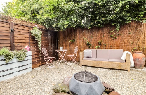 Tonbridge Cottage | Ditsys Den