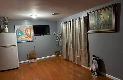 Ironbound District Apartment | Divine Guest House 4 BEDROOMS, 2 Bathrooms Sherman Avenue Newark