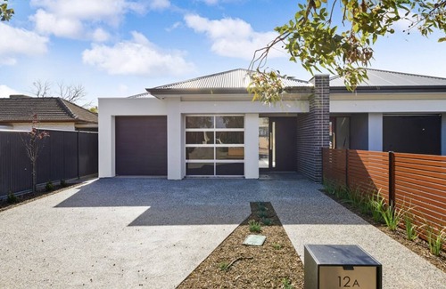 Daw Park House | Divine on Dudley - Modern Home in Excellent Location