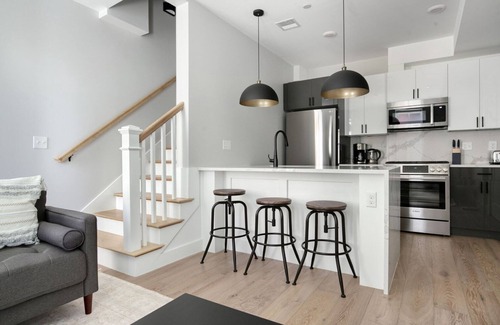 Ward Two Apartment | Divine Somerville 1BR w/W/D, near Union Square T Stop, by Blueground