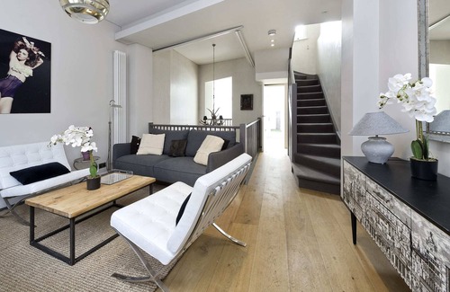 St. Mary's Park House | Divine, Spacious 4-Bed Family Home in Battersea Square